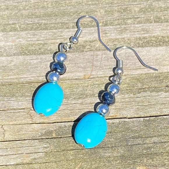 Faux turquoise beaded drop earrings - Picture 2 of 7